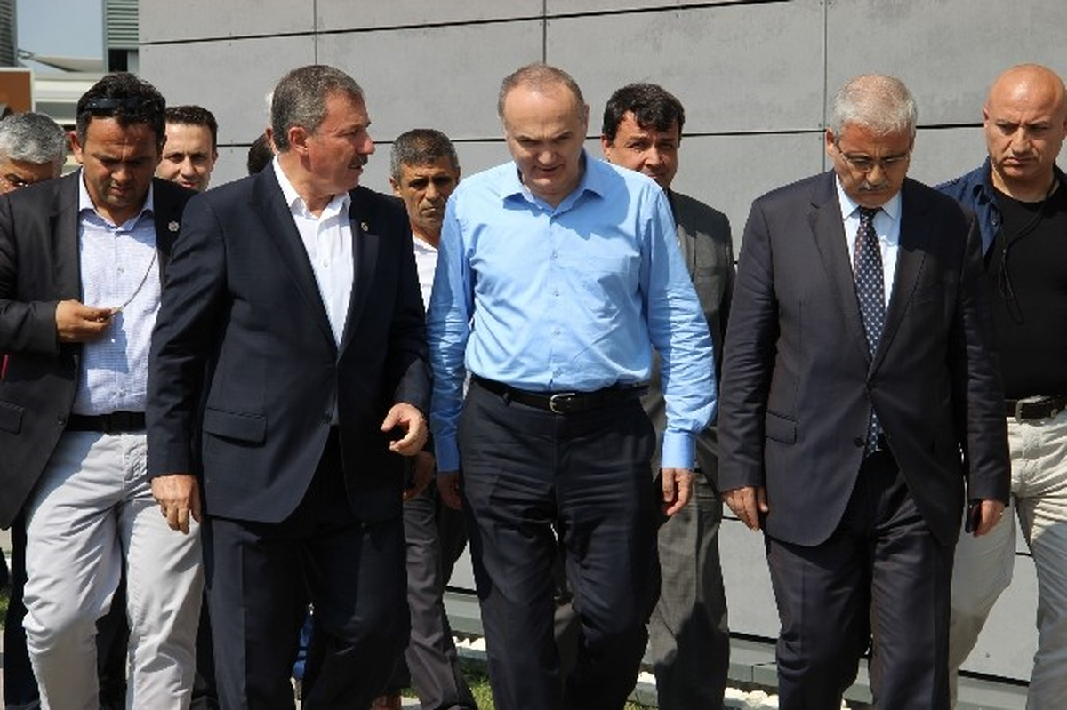 Bakan Özlü\'den Kılıçdaroğlu\'nun Konvoyuna Yapılan Saldırıya Kınama
