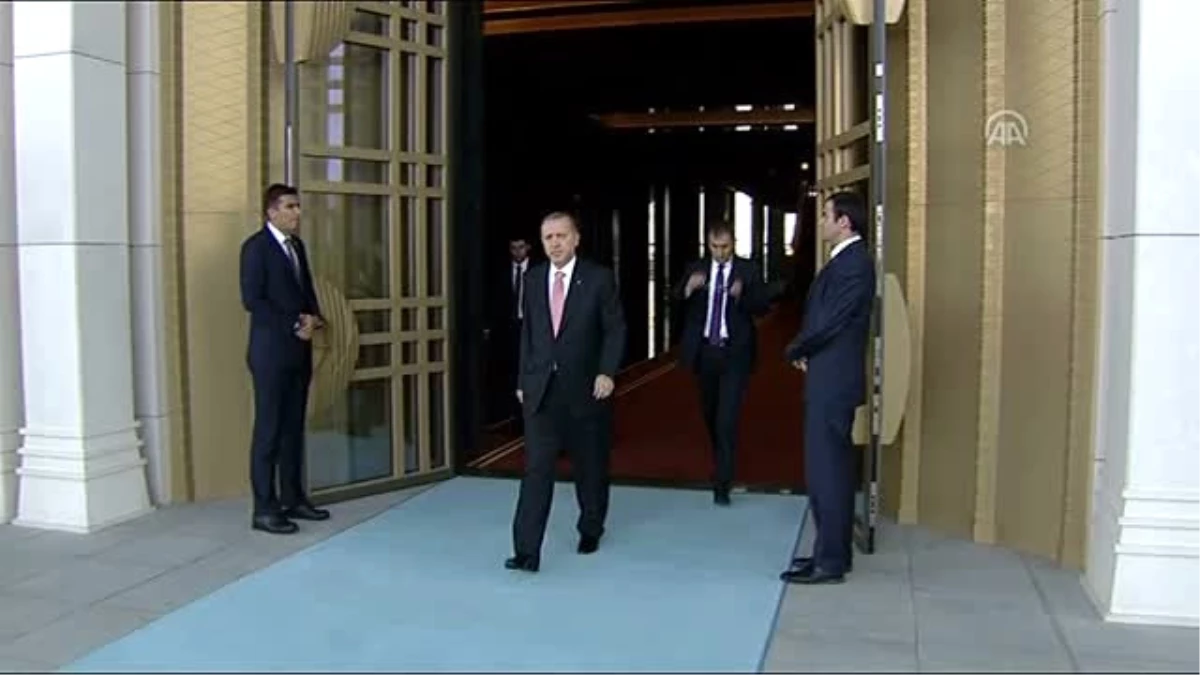 Cumhurbaşkanı Erdoğan, Bahreyn Kralı Halife\'yi Resmi Törenle Karşıladı