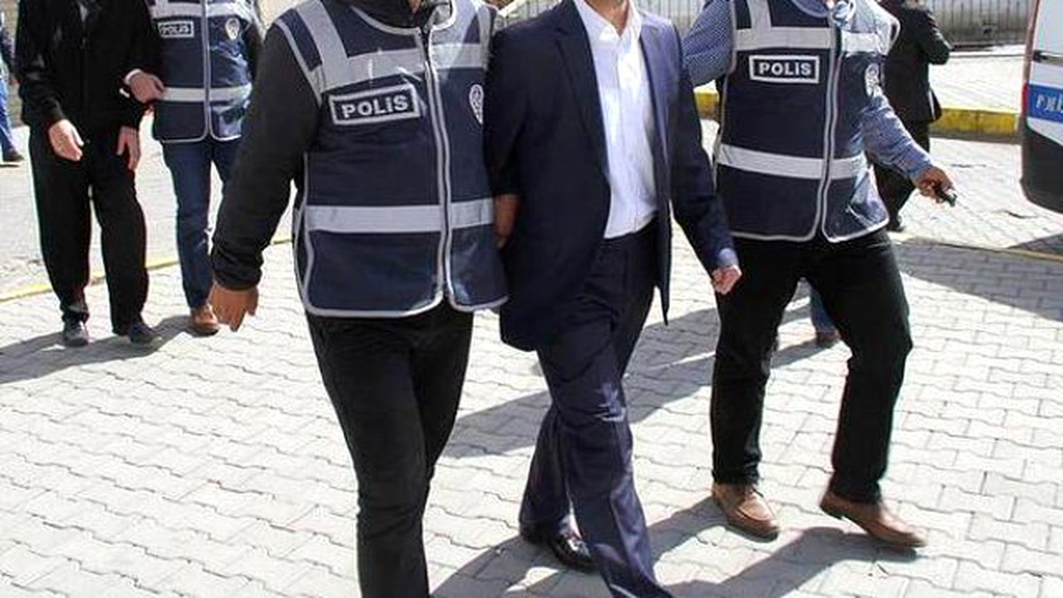 Fetö\'den Gözaltına Alınana İşadamları Küçükbay ve Kavuk, Adliyede (3)