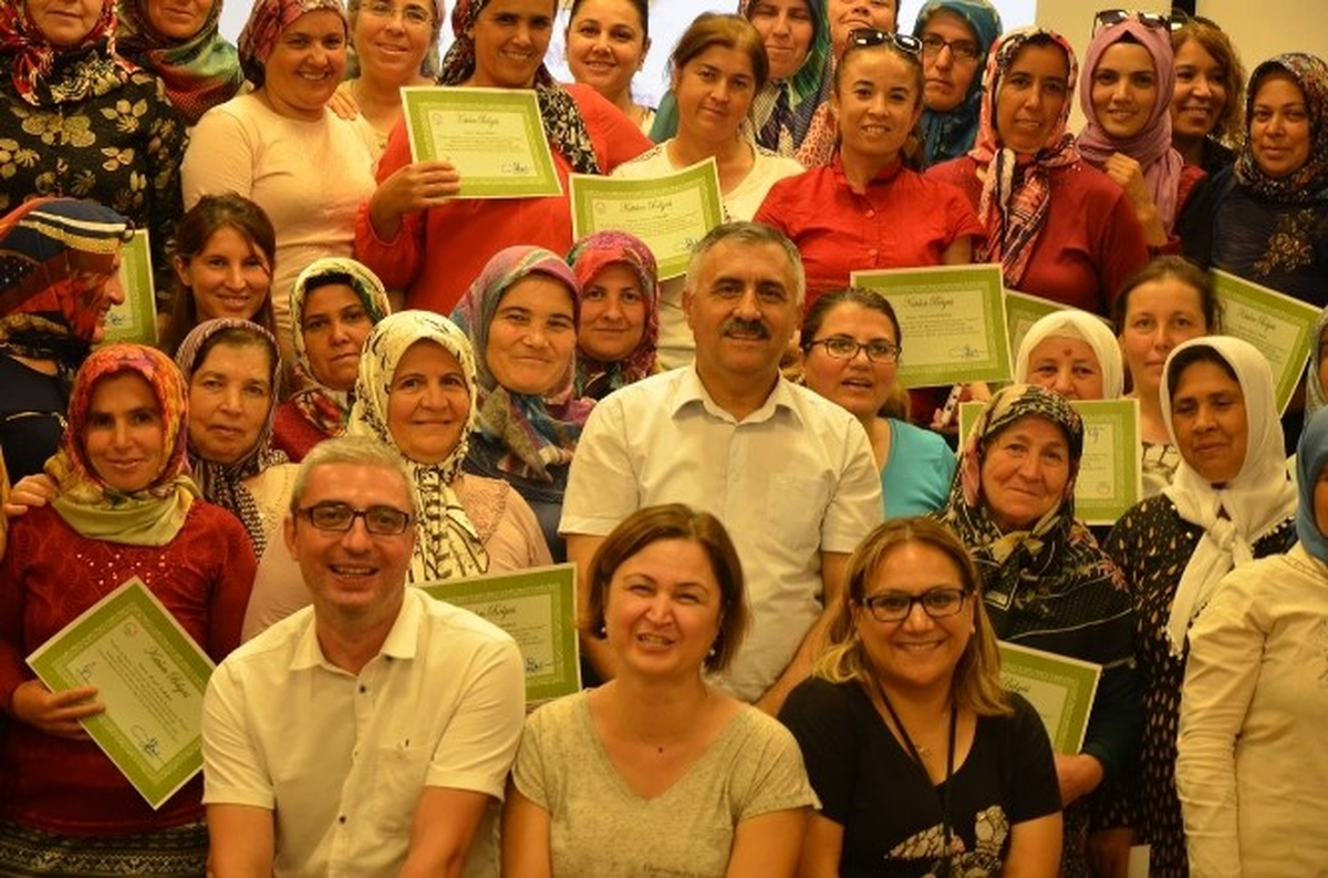 İncir Üretiminde Kadın Eli\' Projesi Devam Ediyor