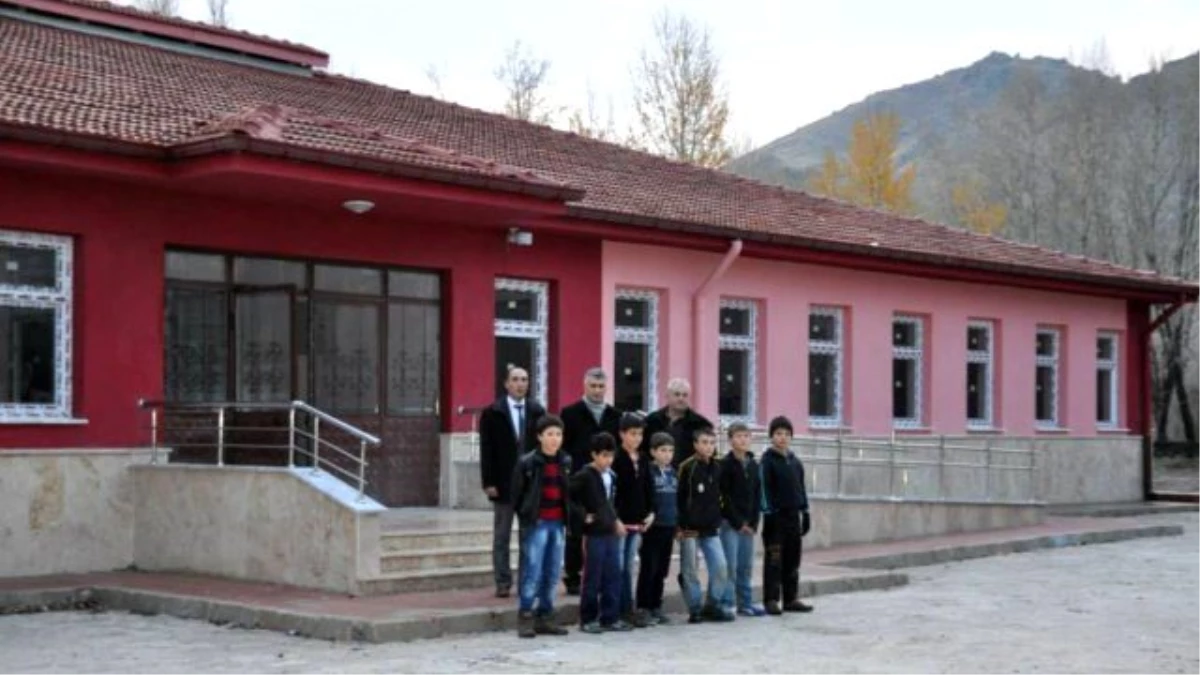 Kaymakam Arıcan, Köy Okullarını İnceledi