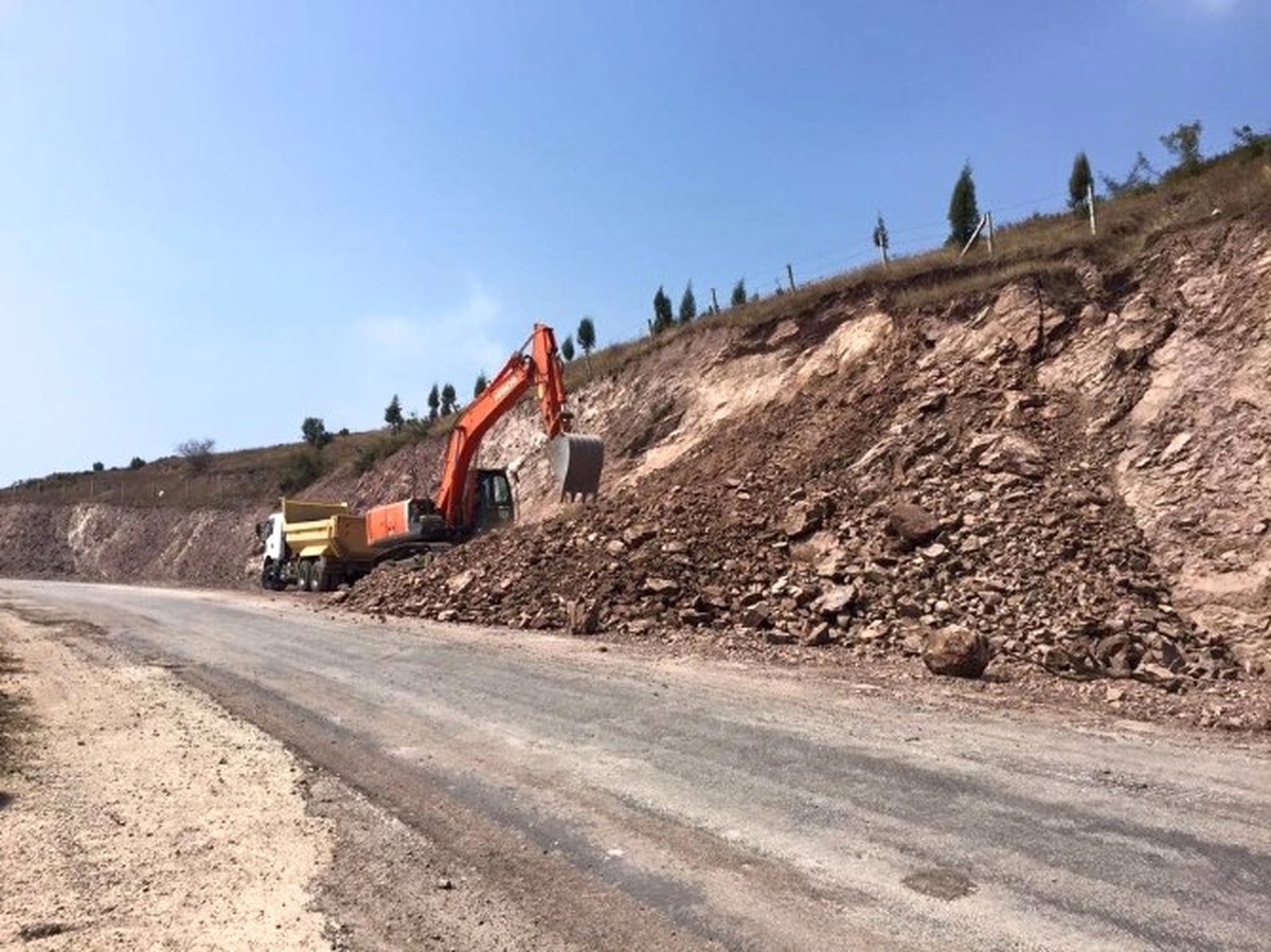 Körfez Belediyesi Yol Çalışmalarını Sürdürüyor