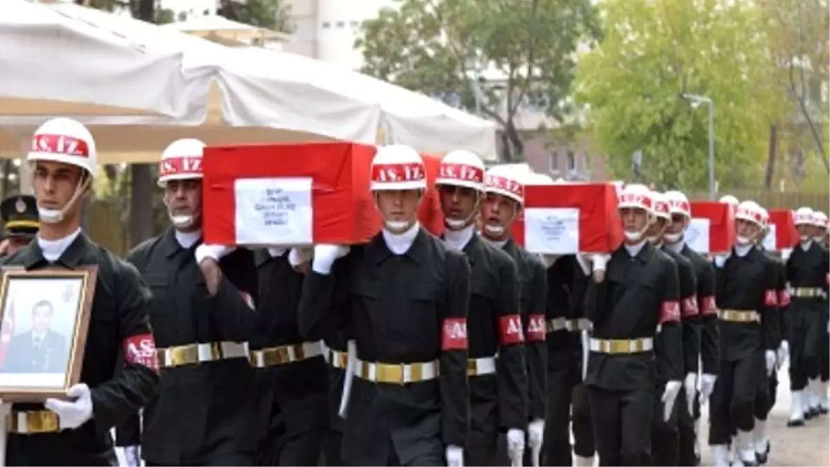 Lice Şehitleri Memleketlerine Uğurlandı