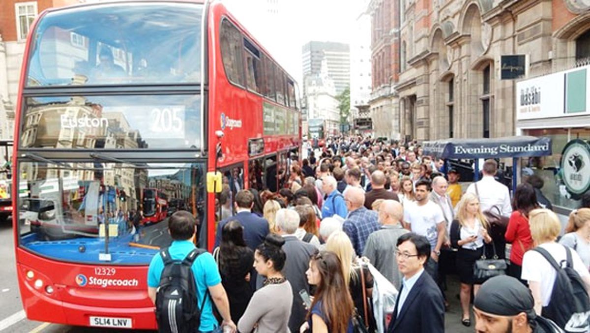 Londra\'da Otobüs Şoförleri Greve Gidiyor