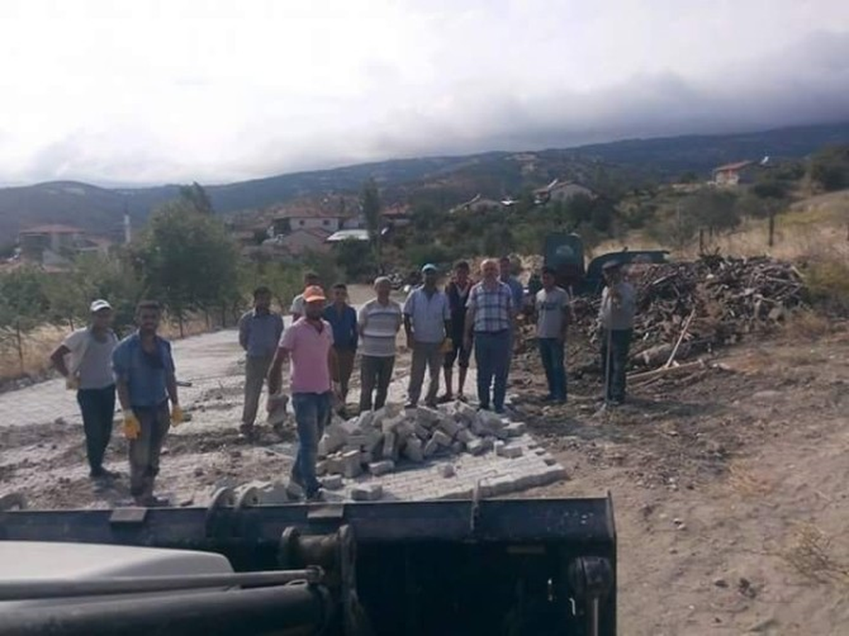 Mahallenin Çehresini Değiştiren Çalışmaya İlanlı Teşekkür