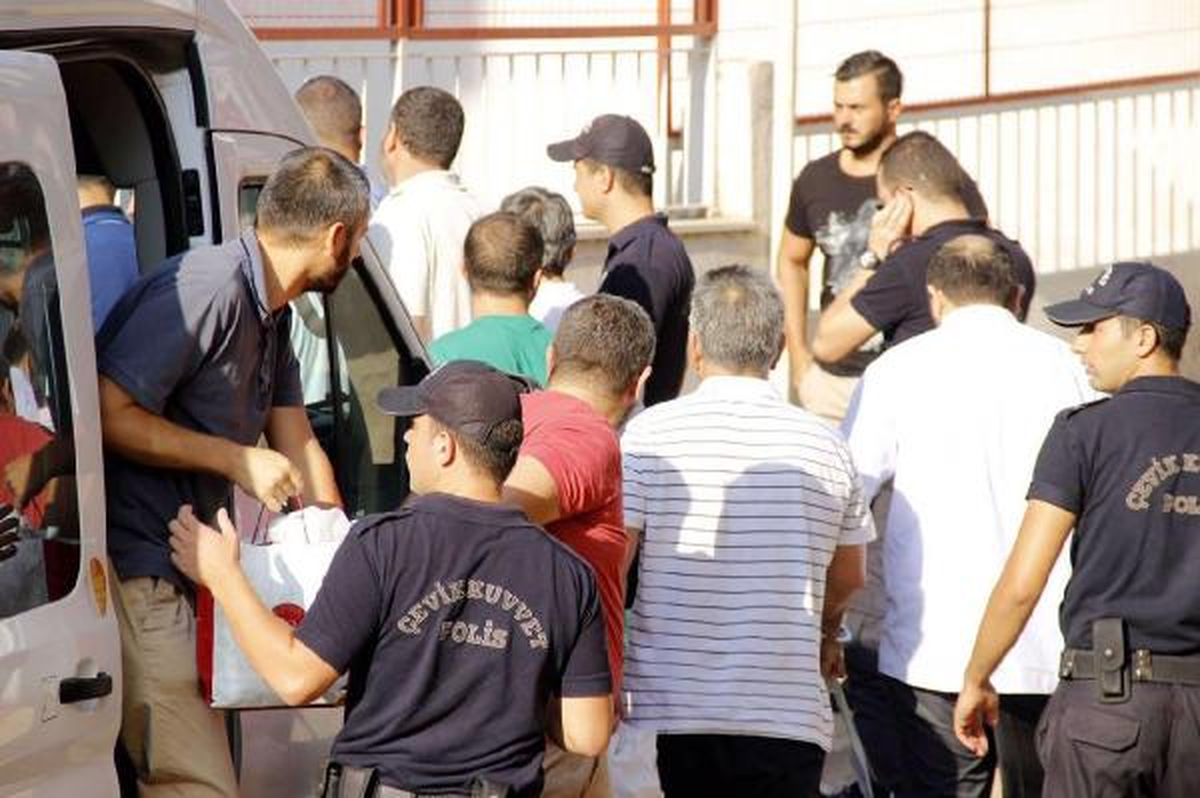 Tekirdağ\'da 23 Kişi Fetö/pdy\'den Tutuklandı