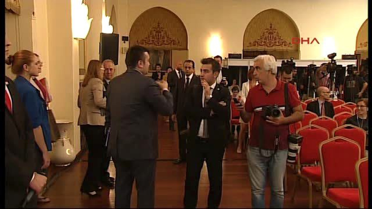 Türkiye-Romanya-Polonya Dışişleri Bakanları Ortak Basın Toplantısı Düzenledi -1