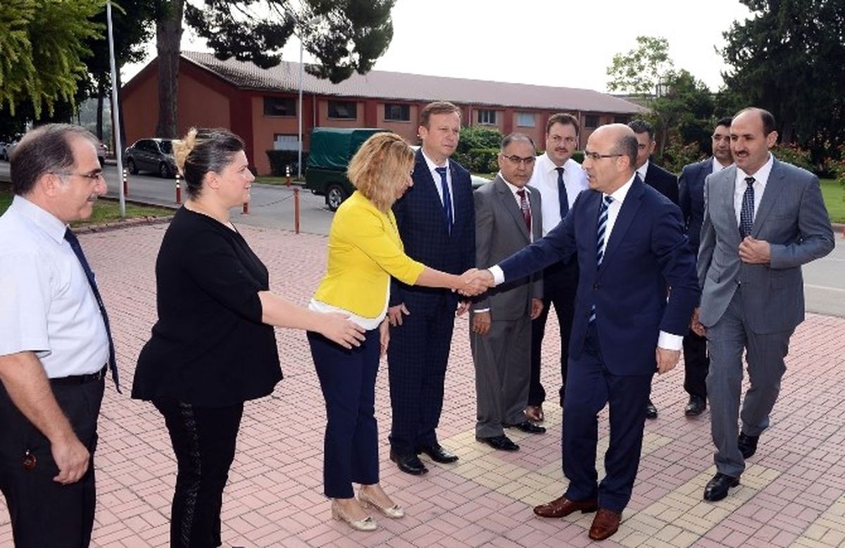 Vali Demirtaş, İl Gıda Tarım ve Hayvancılık Müdürlüğü\'nde Brifing Aldı