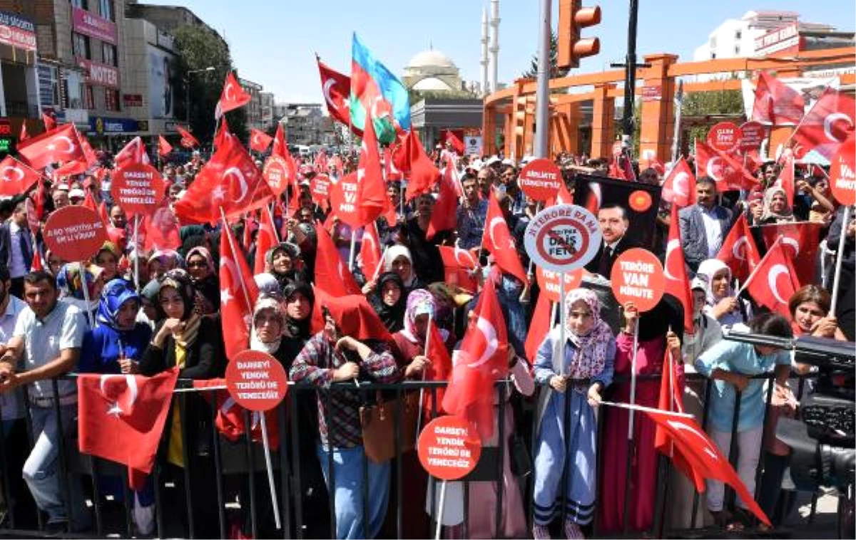 Van\'da Teröre Karşı Bin 113 Stk Ortak Miting Yaptı