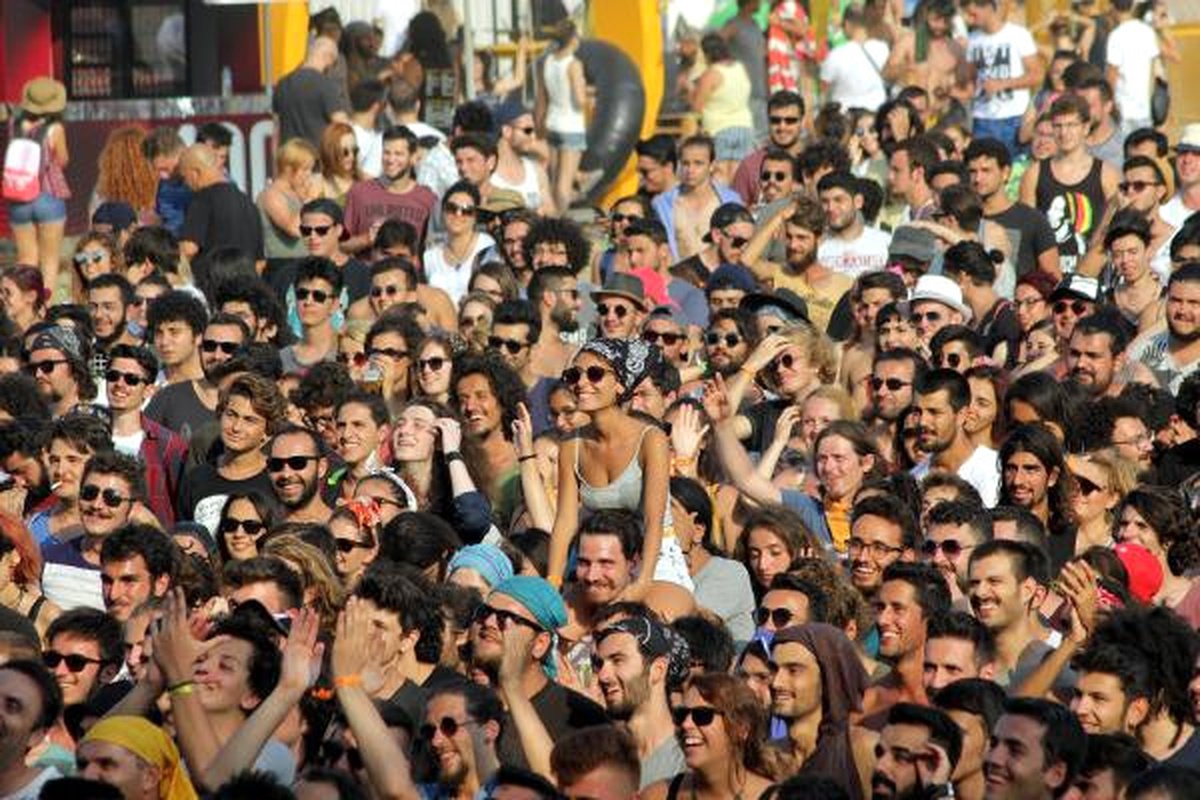 Zeytinli Rock Festivali Başladı