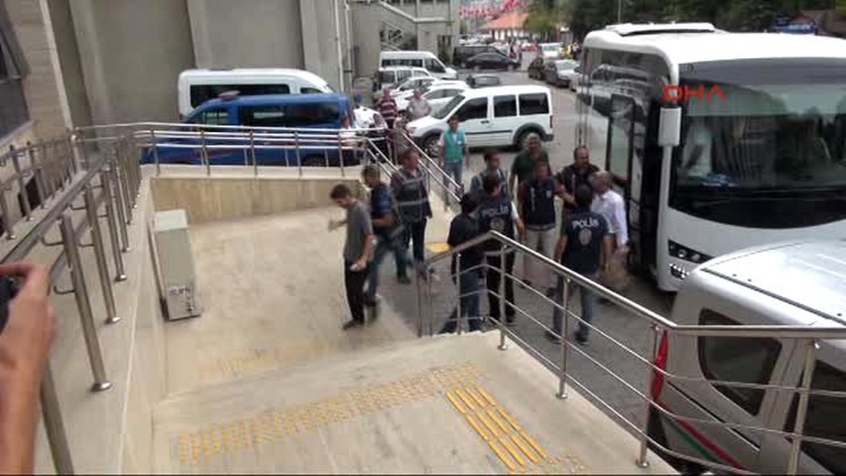 Zonguldak\'ta Fetö Soruşturmasında 10 Kişi Adliyede
