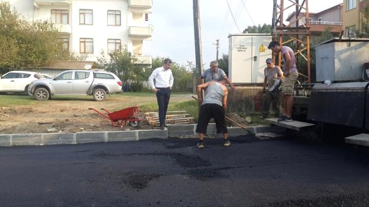 Akçakoca\'da Asfaltlama Çalışmaları
