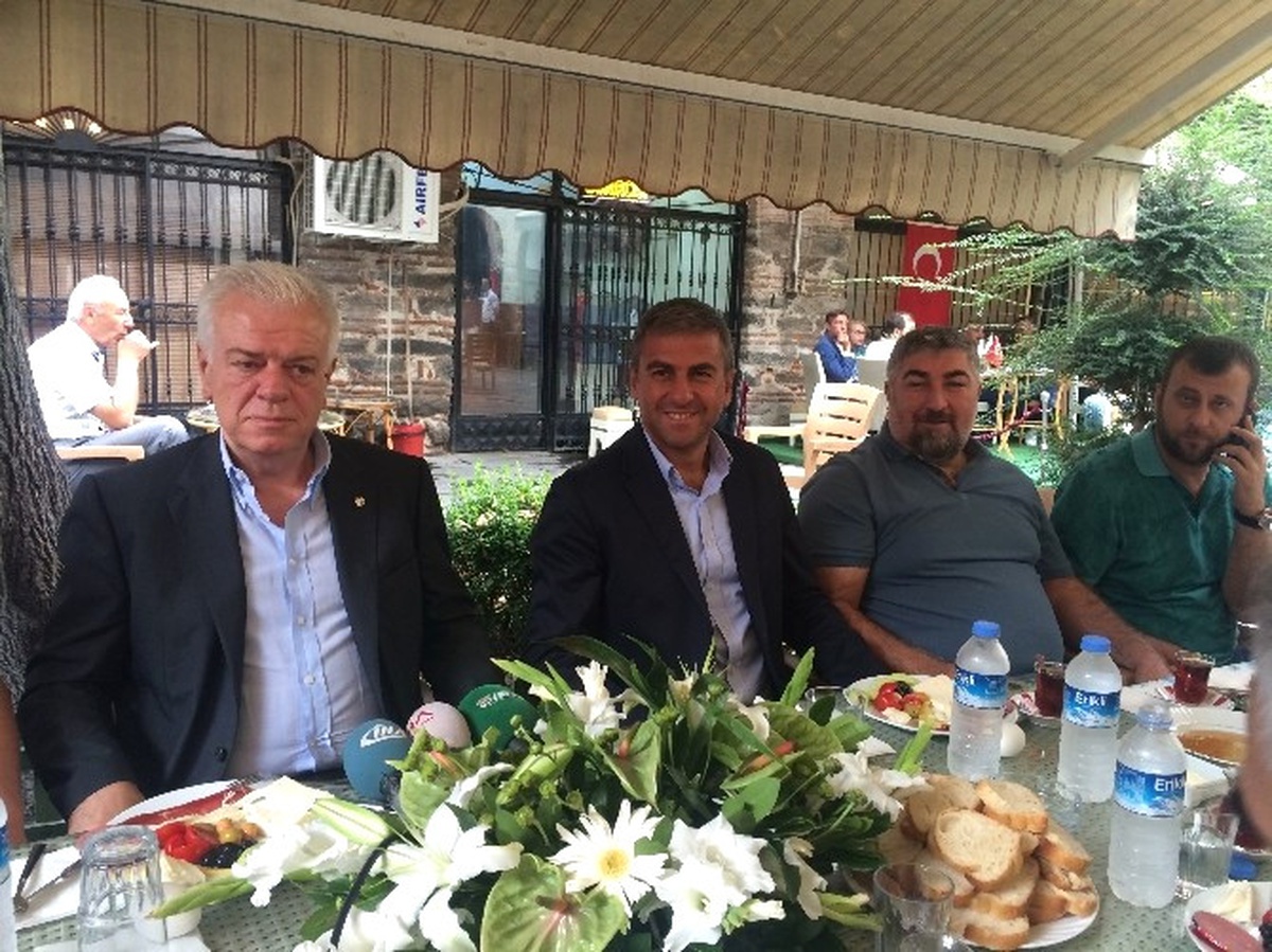 Ali Ay: "Bazı Kulüp Başkanlarının Beyanatlarına Takılmayalım, Provokasyon Olabilir"