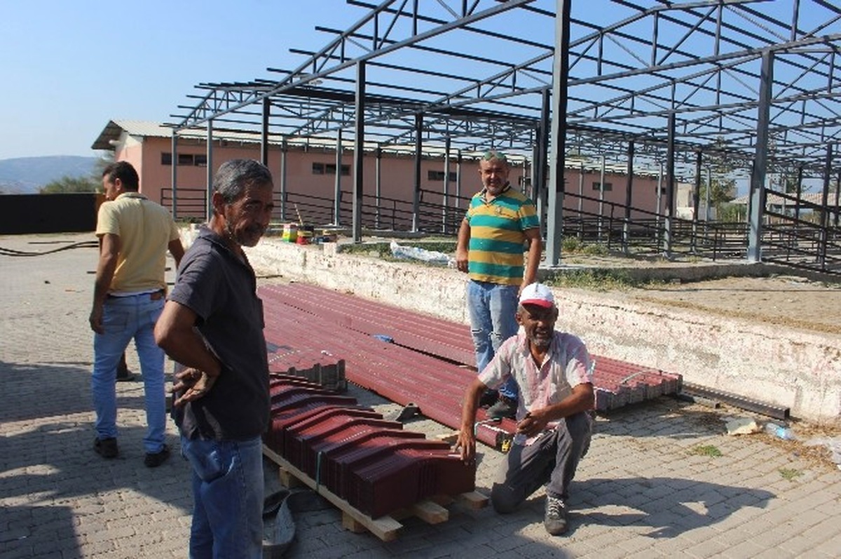 Aydın\'da Büyükbaş Kurbanlıklar Son Günlerini Rahat Yaşayacak
