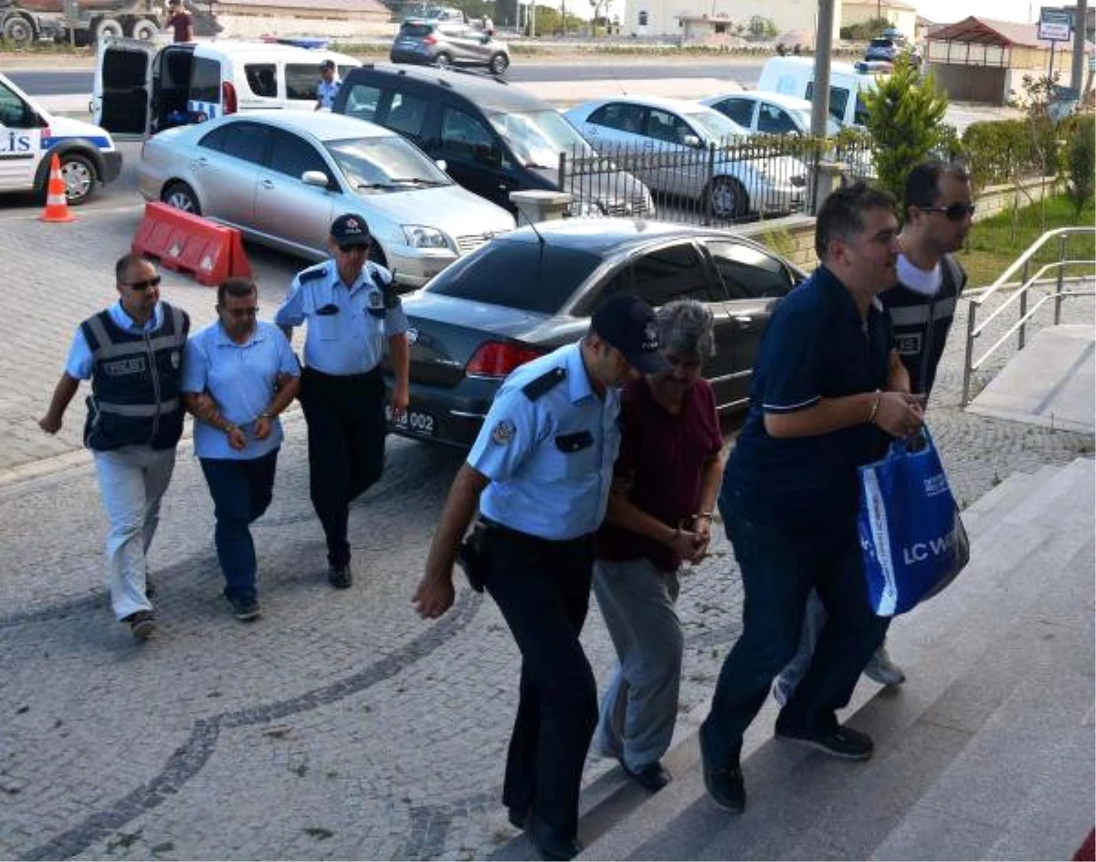 Biga\'da 11 Kişi Fetö\'den Tutuklandı