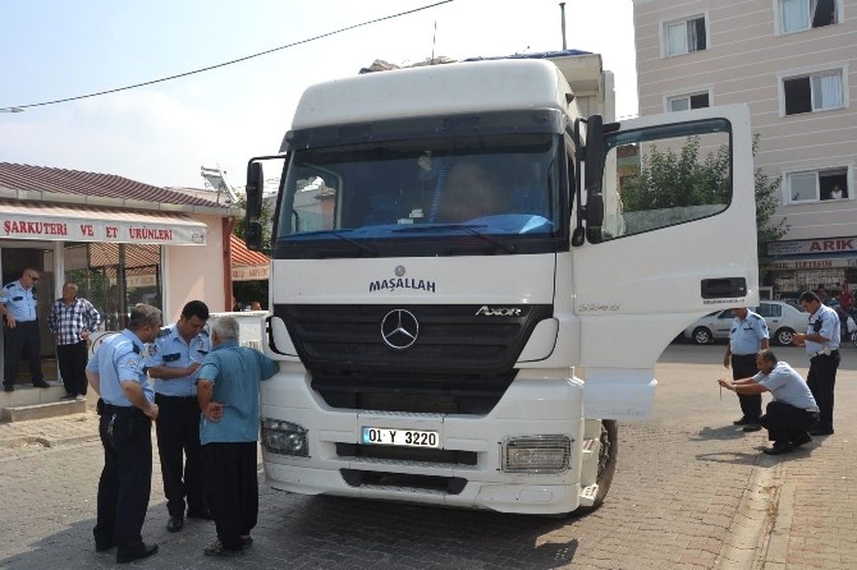 Bisikletiyle Gezerken Kamyonun Altında Can Verdi