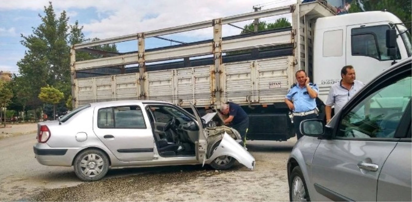Bursa\'da Yaşanan Kazada 4 Polis Yaralandı