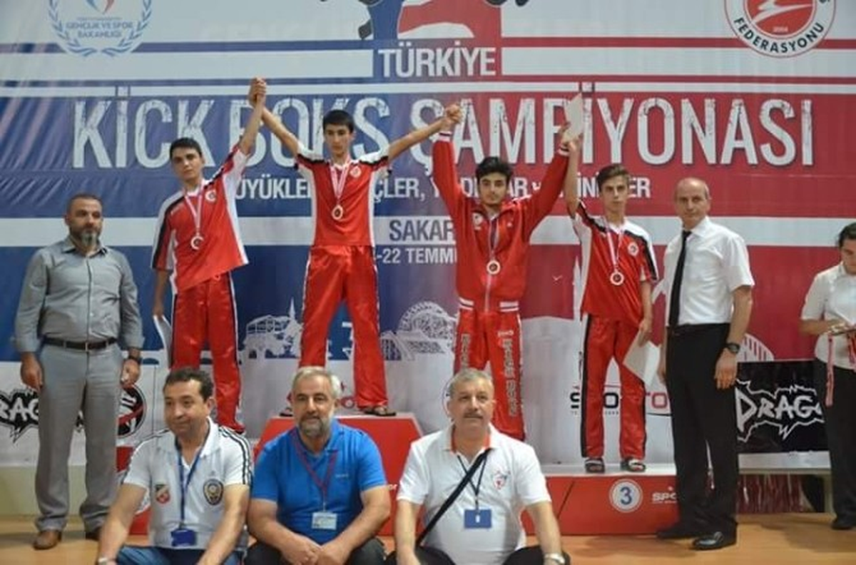 Büyükşehirden Milli Takıma İki Sporcu