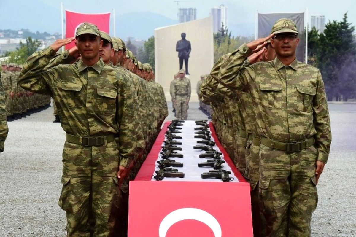 Çakı Gibi Asker Oldular