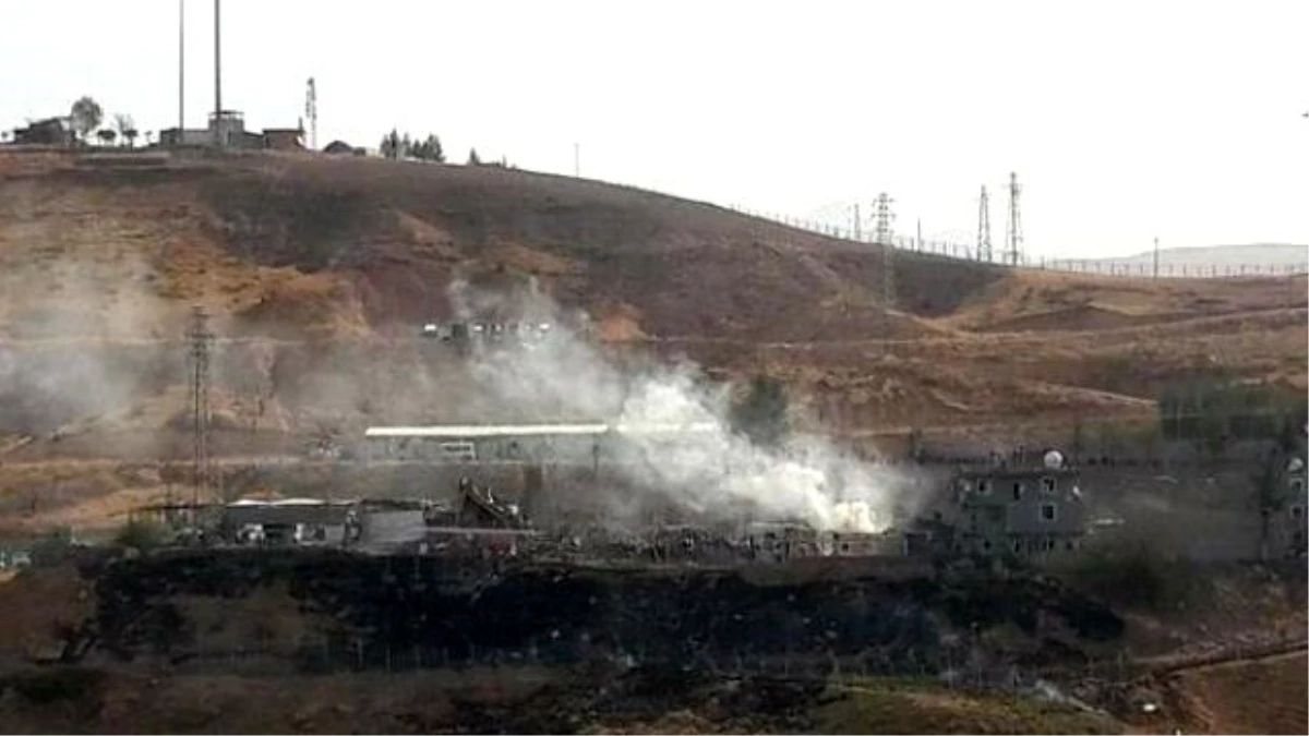 Şırnak Valiliği: Cizre\'deki Saldırı Bomba Yüklü Hafriyat Kamyonuyla Yapıldı