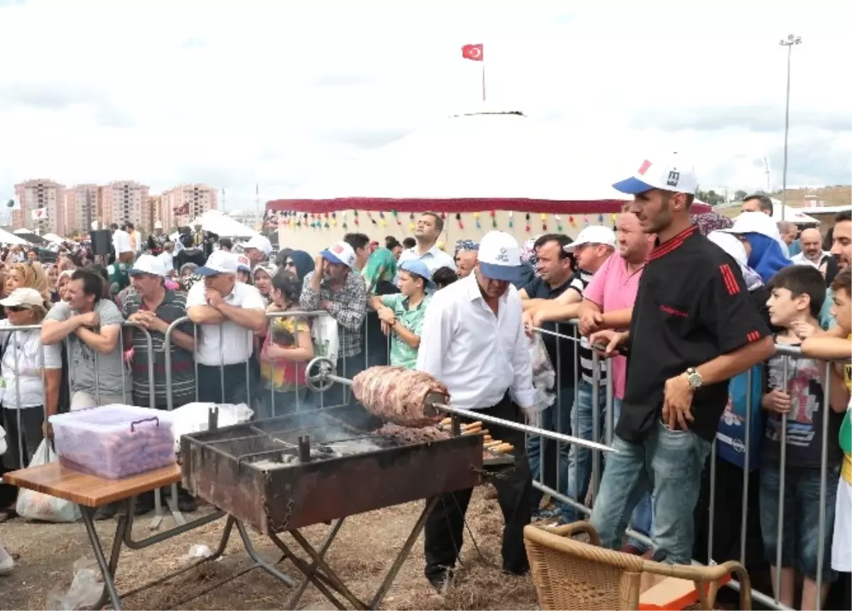 Etnospor Kültür Festivali\'nde Erzurum Otağı İlgi Odağı Oldu