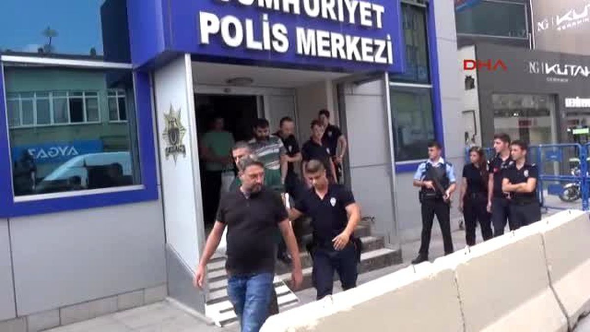 Gebze\'de Fetö/pdy Terör Örgütü Üyesi 34 Kişi Gözaltına Alındı