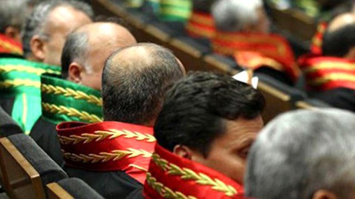 Hakim ve Savcıların Meslekten İhracı