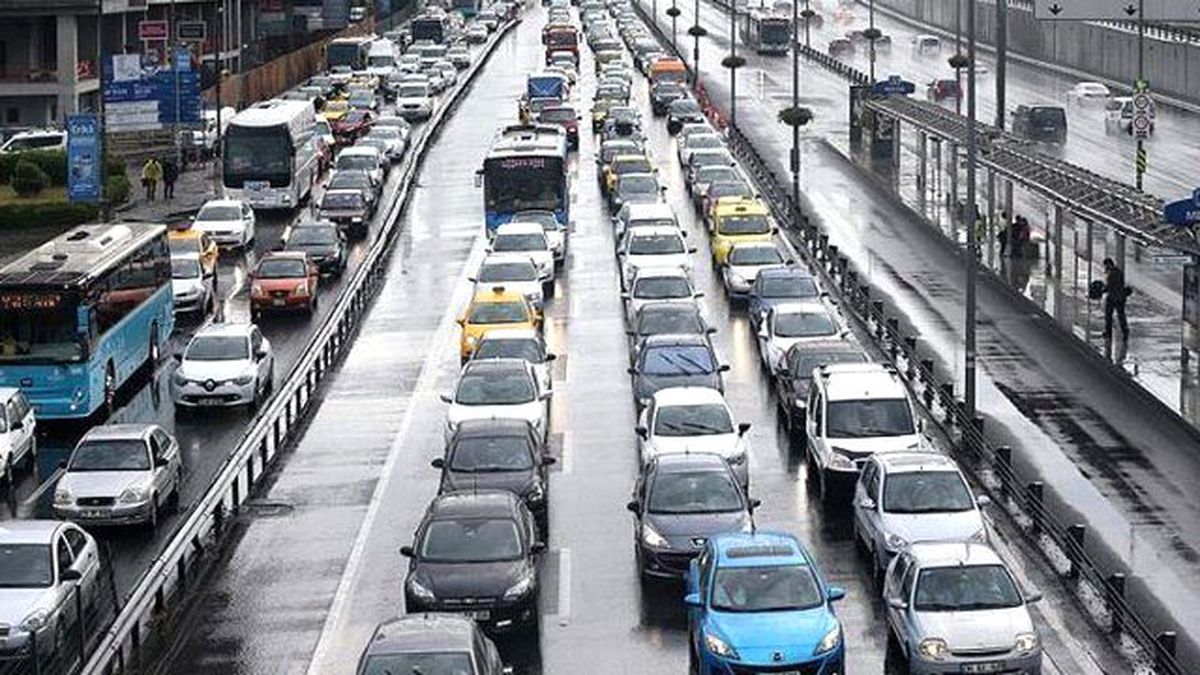 İstanbul'da Servis, Taksi, Minibüs, Taksi Dolmuş Ücretlerine Zam Geldi