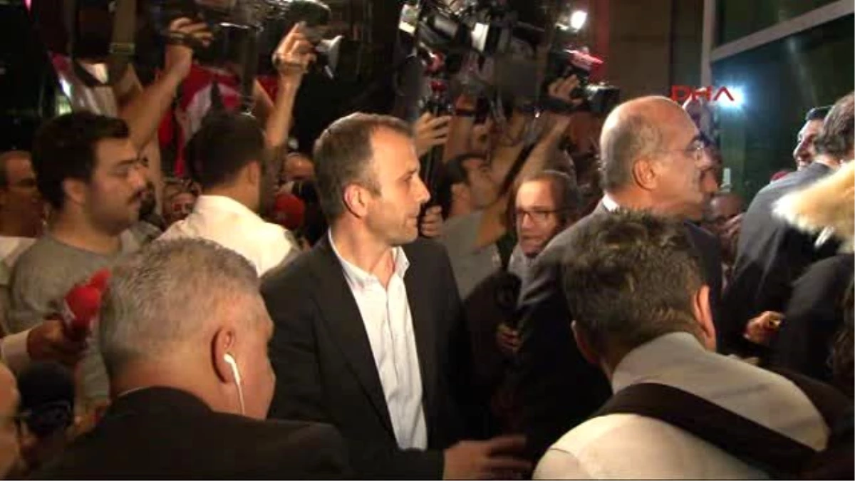 Kılıçdaroğlu\'nu Ankara\'da Partililer Karşıladı