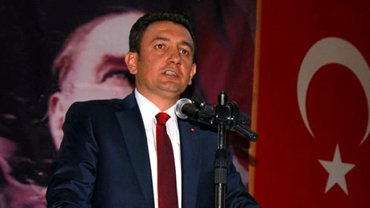 Kılıçdaroğlu\'nun Konvoyuna Saldırı