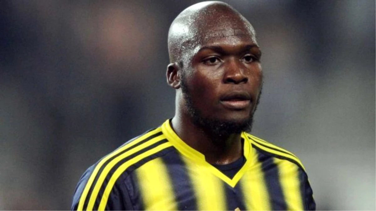 Moussa Sow, Fenerbahçe\'ye Dönebilmek için Alacaklarından Vazgeçiyor