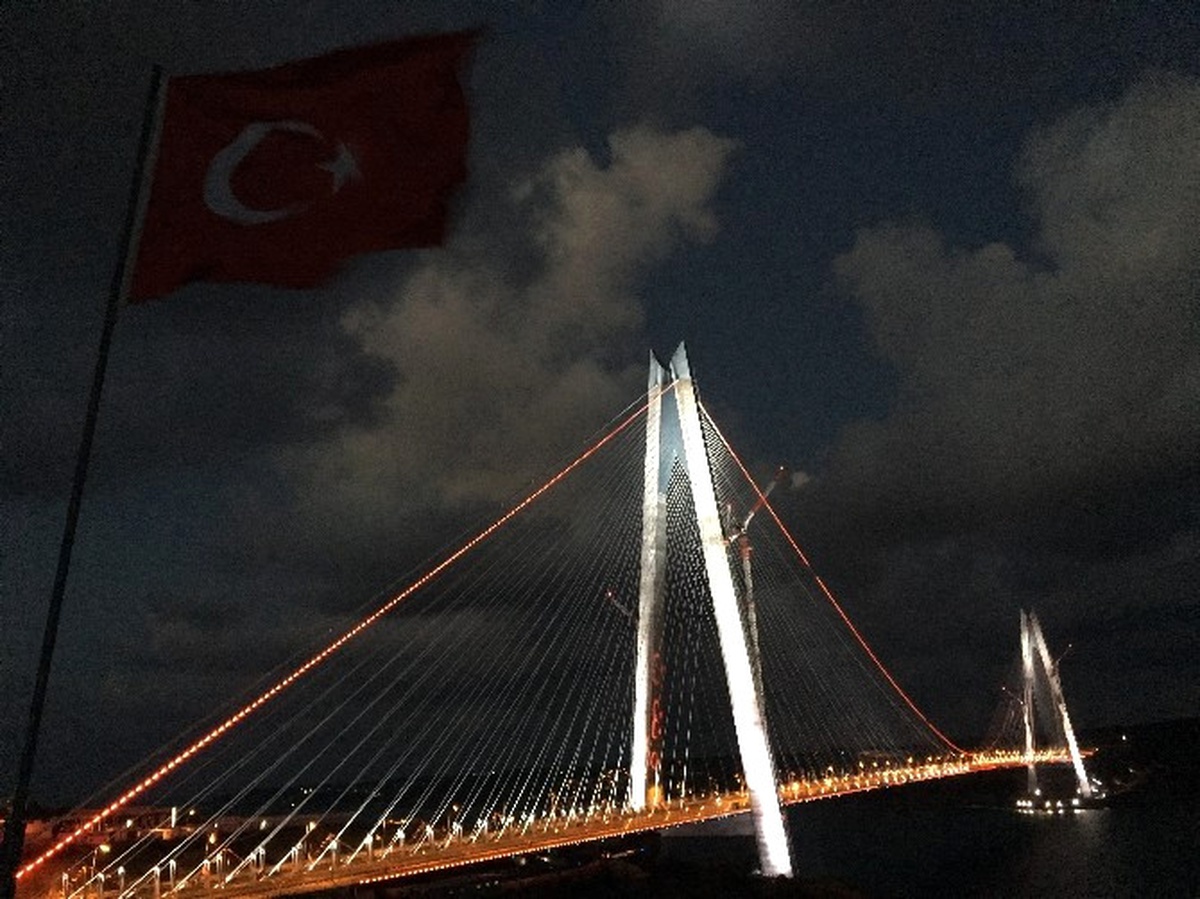 Yavuz Sultan Selim Köprüsü\'nün Işıkları İlk Kez Yandı