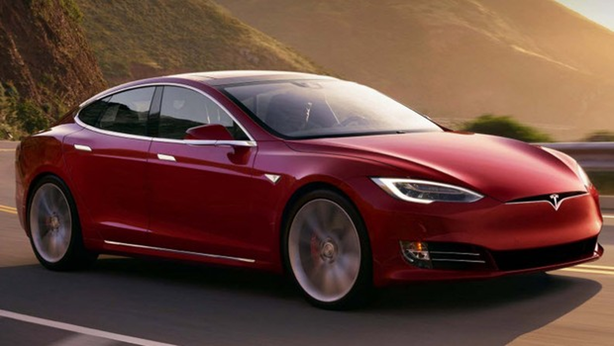 Yeni Tesla\'lar Çok Daha Hızlı Geliyor!