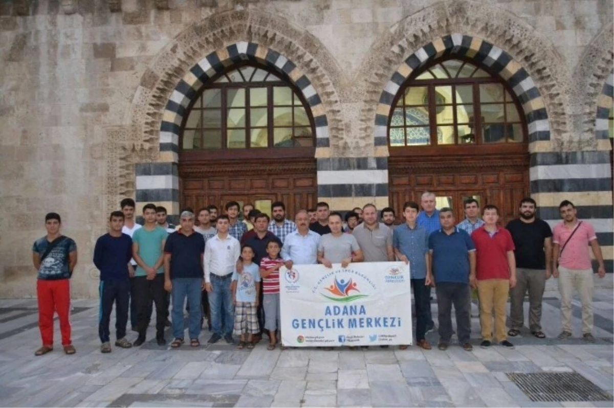 Yüreğir ve Adana Gençlik Merkezi Gençleri Ulu Cami\'de