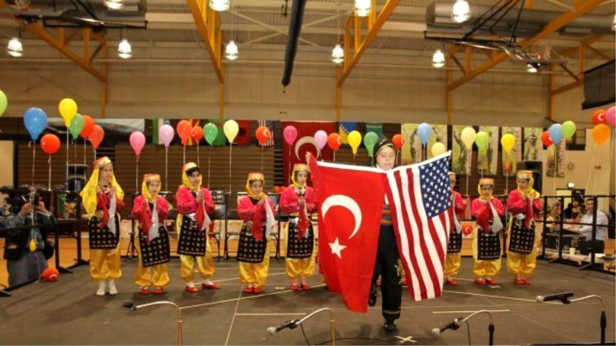 14. Chicago Türk Festivali\'nde "Çarık" Sürprizi