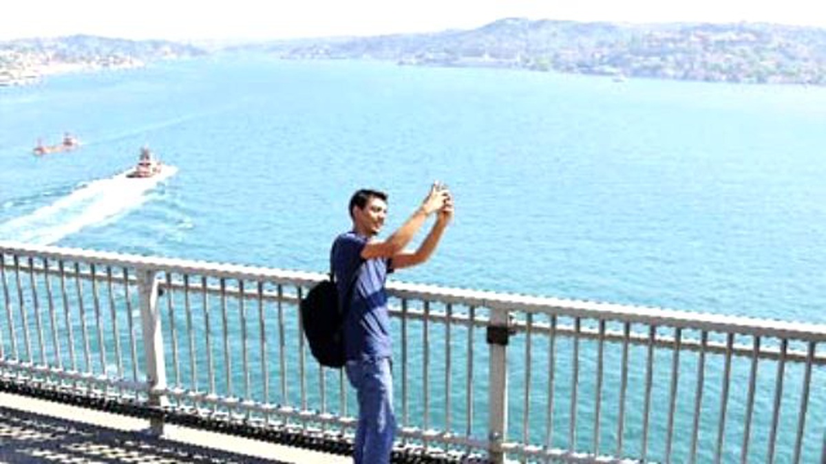 3. Köprüdeki Selfie Çılgınlığı Trafiği Felç Etti