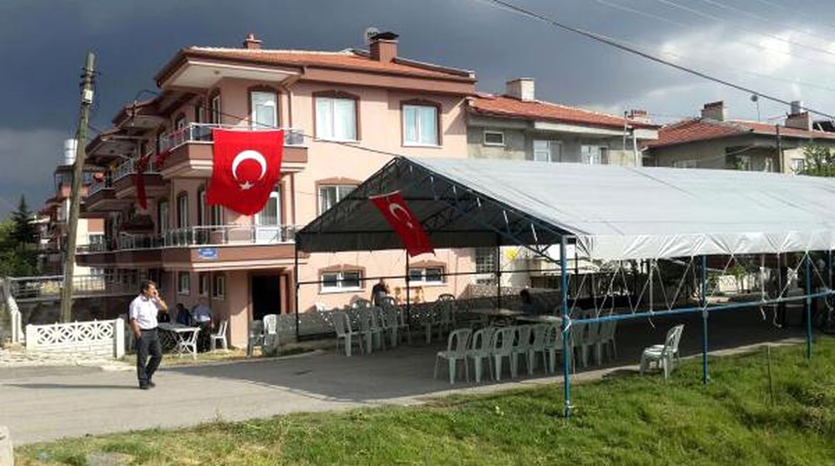 Afyonkarahisar Şehidini Bekliyor
