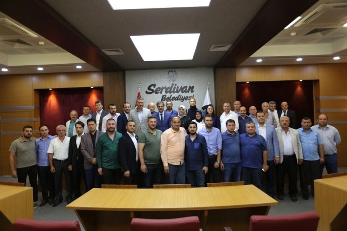 AK Parti Serdivan Teşkilatından Başkan Alemdar\'a Ziyaret