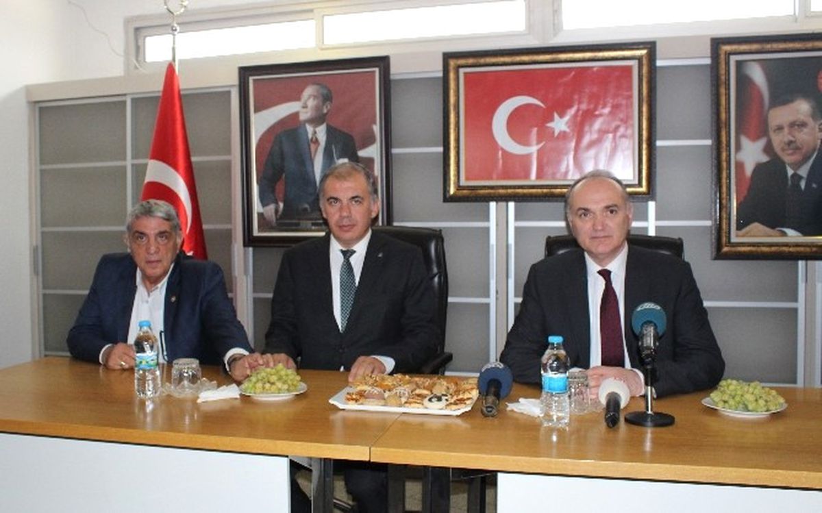 Bakan Özlü\'den İzmir\'e Proje Müjdesi