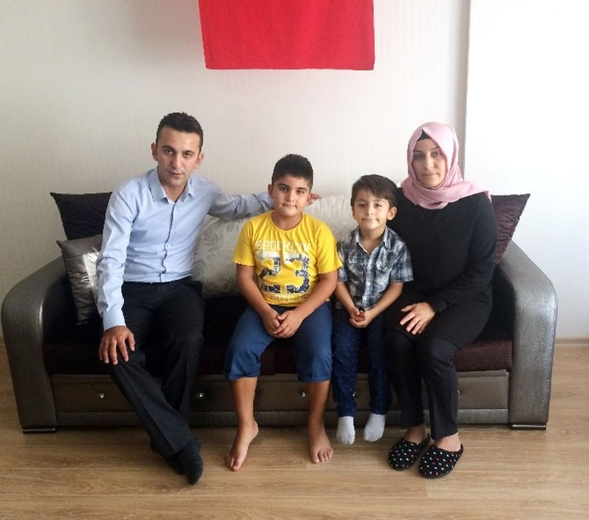 Cuntacı Generalin Eşini Kovalayan Katip İşinden Oldu