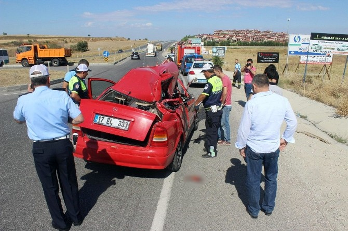 Düğün Yolunda Feci Kaza: 1 Ölü
