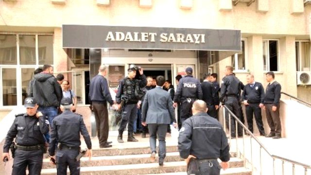 FETÖ Soruşturmasında 37 Kişi Gözaltına Alındı
