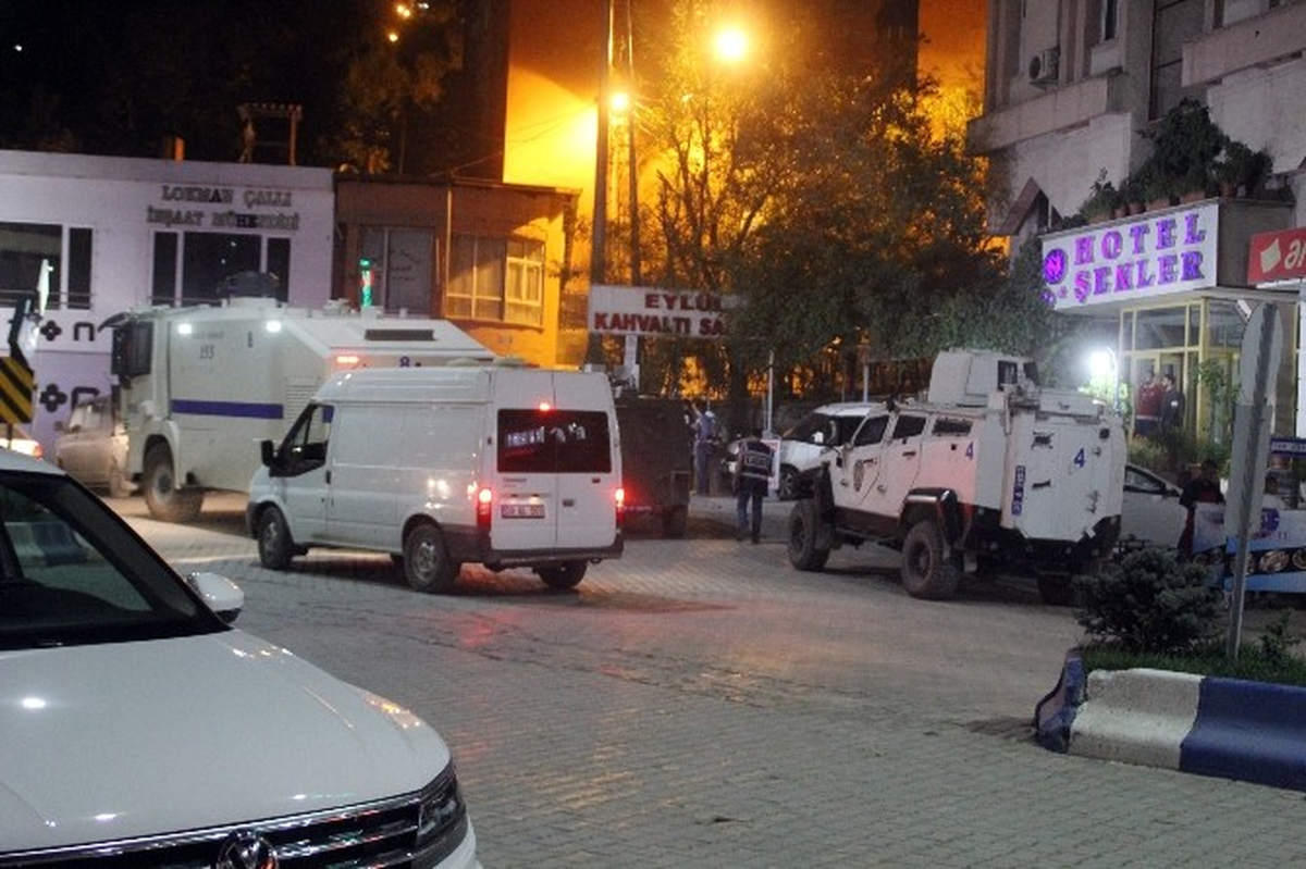 Hakkari\'de Polis Lojmanı Yakınlarında Patlama