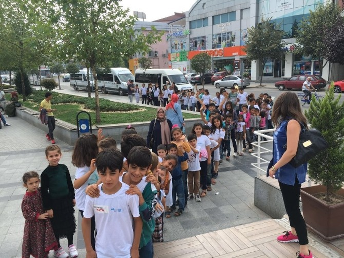 İlk Defa Sinemaya Gittiler