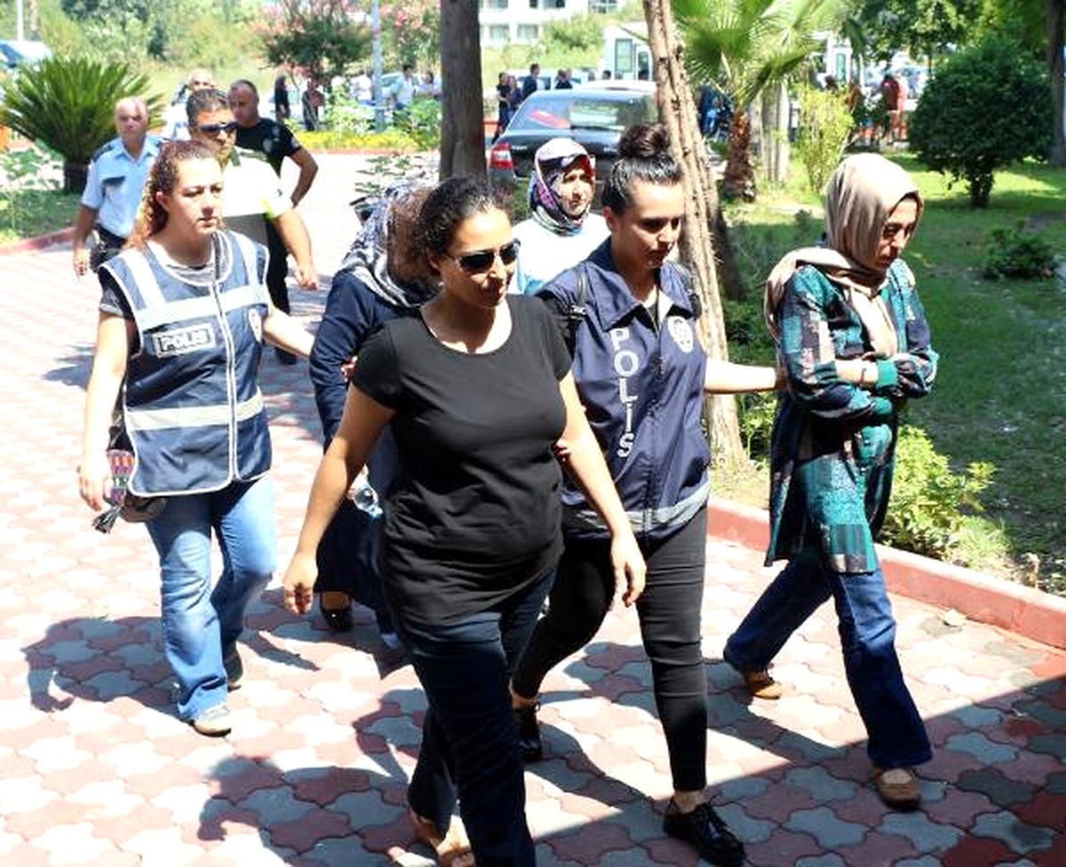 Kemer ve Manavgat\'ta Fetö\'den 10 Tutuklama