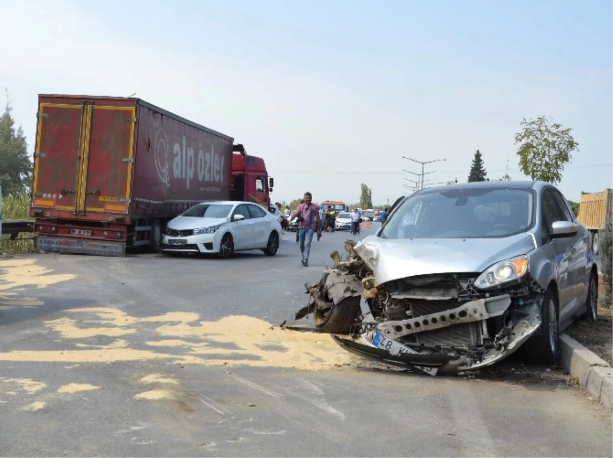 Manisa\'da Trafik Kazası: 2 Ölü