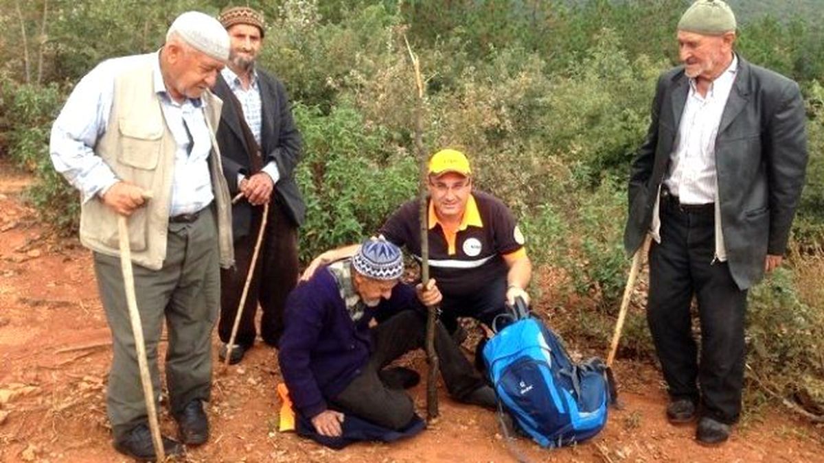 Ormanda Kaybolan Yaşlı Adam Bulundu