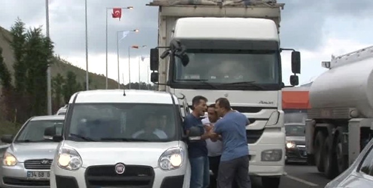 Yavuz Sultan Selim Köprüsü\'nde "Manzara" Kavgası Çıktı