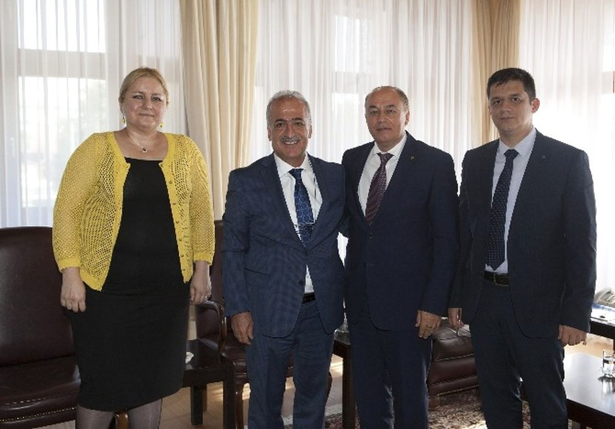 Rusya Federasyonu Trabzon Başkonsolosu Dmitry Talanov\'dan Rektör Çomaklı\'ya Ziyaret
