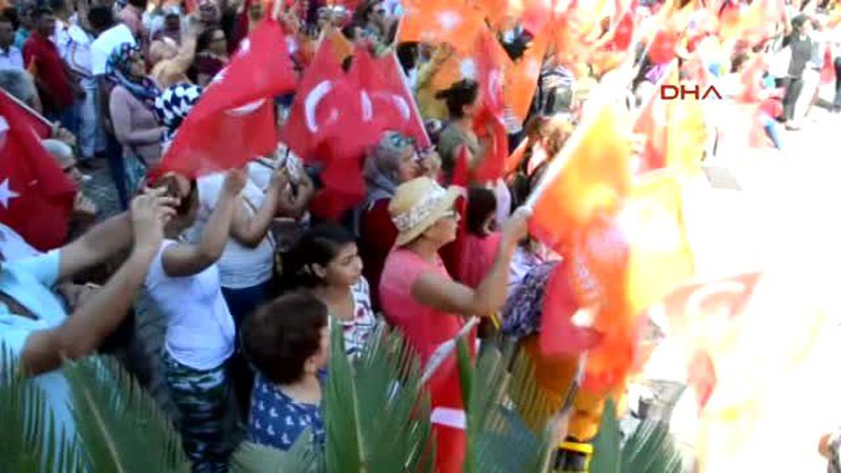 Bakan Elvan: Mersin "Darbe Girişimi Başka Ülkede Olsaydı, Ekonomisi Allak Bullak Olurdu"